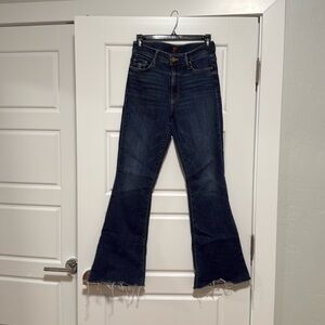 Mother “the weekender fray” dark wash blue jean size 28